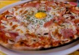 Pizza sa šampinjonima, sirom i jajima