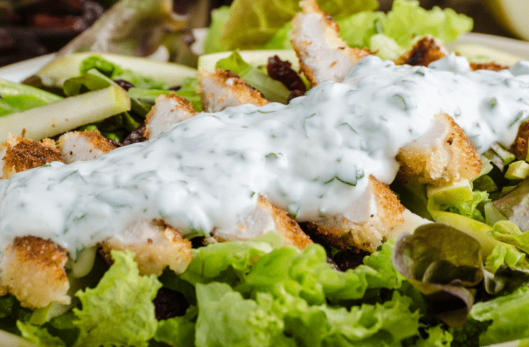 Pileća salata sa jogurt dresingom - Recept
