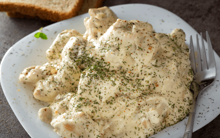 Piletina u bijelom sosu - Recept