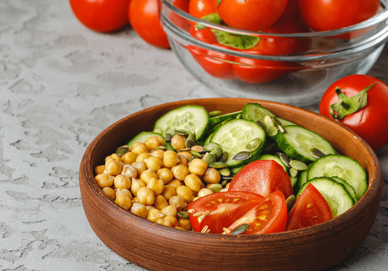 Salata od leblebija i svježeg povrća - Recept