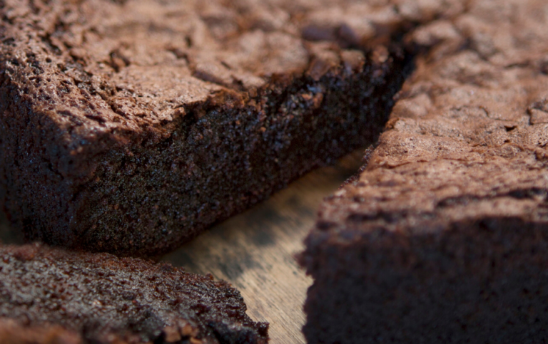 Čokoladni kolač – brzi recept bez pečenja